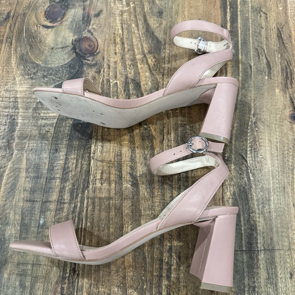 Steve Madden Nude Pink Heeled Sandals Size 6.5 - Picture 4 of 8